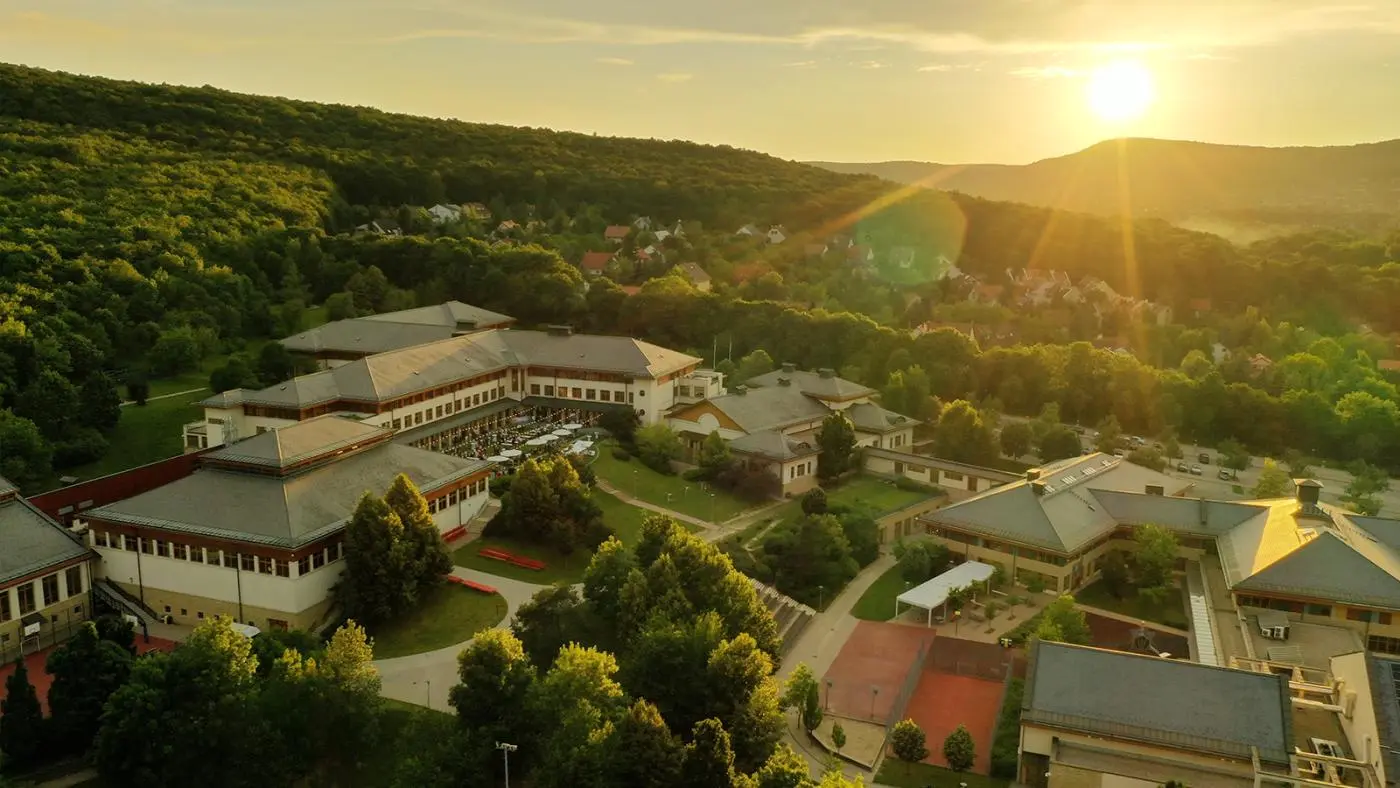 a28214e2-5c62-42f4-89ac-afd448546f3a