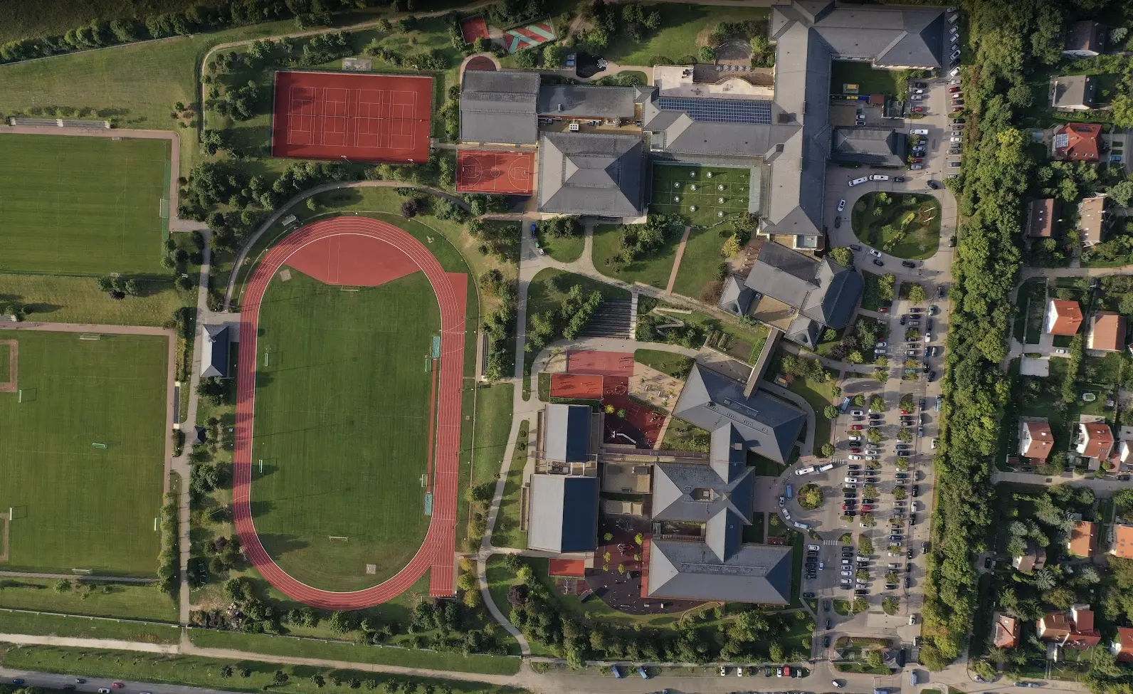 7abfb5dd-cc62-47a6-a5e1-16b294870822