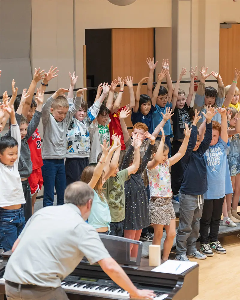 c42d2976-d25f-49b2-8ead-54a284b3a82d