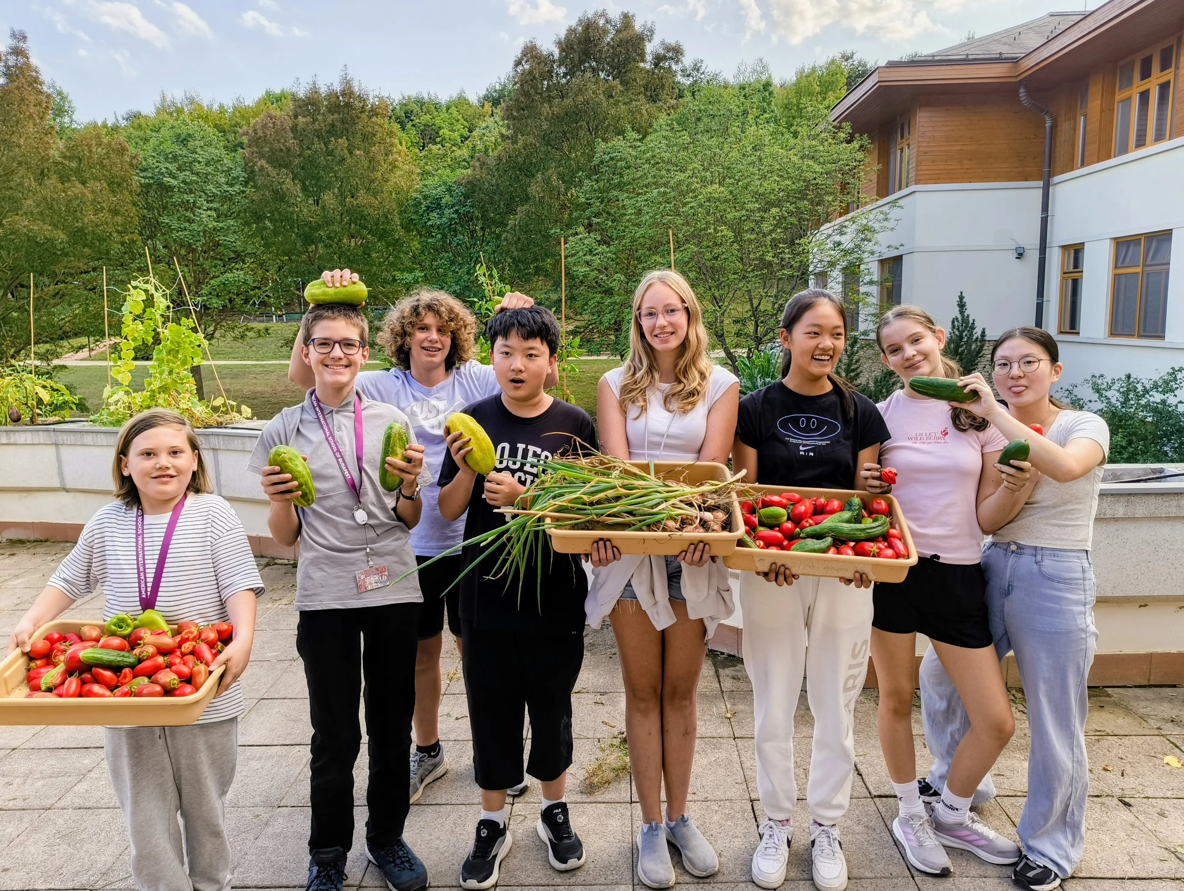 5dedaf4d-5cb8-43d7-a446-9b2b91d742bc~1 (3)